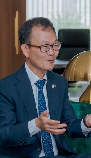 Visita del Embajador de Corea en Ecuador a la UTPL Visita del Embajador de Corea en Ecuador a la UTPL