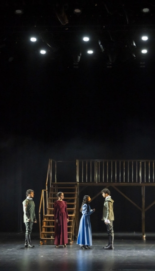 La Compañía de Teatro UTPL conmemoró sus 20 años de trayectoria artística con el estreno de la obra Otelo