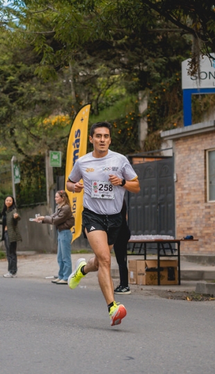 Carrera 5K Pasos Solidarios 2025