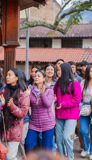Homenaje a los Yachaks en la Chakana. Inti Raymi de las universidades y diversidades 2025 Homenaje a los Yachaks en la Chakana. Inti Raymi de las universidades y diversidades 2025