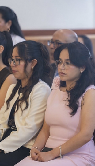 Imposición de Insignias – Carrera de Medicina