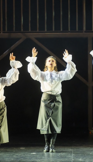 La Compañía de Teatro UTPL conmemoró sus 20 años de trayectoria artística con el estreno de la obra Otelo La Compañía de Teatro UTPL conmemoró sus 20 años de trayectoria artística con el estreno de la obra Otelo