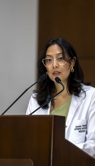 Imposición de Insignias – Carrera de Medicina