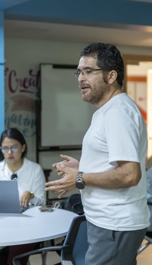 Hackaton académico para la elaboración de recursos educativos