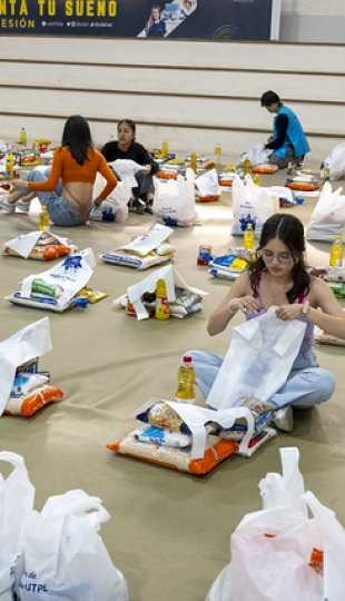 Navidad UTPL 2025 | Banco de Alimentos