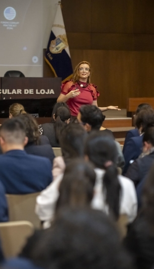 Fortalecemos nuestras capacidades institucionales Fortalecemos nuestras capacidades institucionales