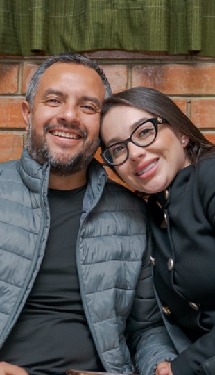 Renovando el amor: encuentro de parejas y matrimonios Renovando el amor: encuentro de parejas y matrimonios