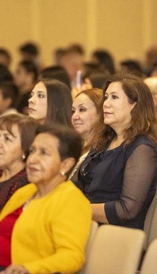 Imposición de mandiles a internos rotativos de la carrera de Nutrición y Dietética – Cohorte mayo 2025 / abril 2026