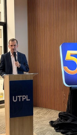 UTPL Conecta Futuro: Presentación de nuevas carreras y develación de imagen por los 50 años de Educación a Distancia