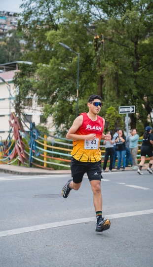 Carrera 5K Pasos Solidarios 2025