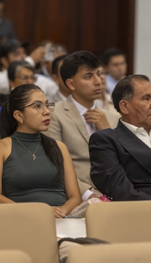 Imposición de mandiles a internos rotativos de la carrera de Nutrición y Dietética – Cohorte mayo 2025 / abril 2026