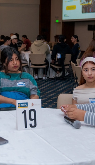 Convivencia de estudiantes de Antropología periodo Octubre 2025 - Febrero 2026 Convivencia de estudiantes de Antropología periodo Octubre 2025 - Febrero 2026