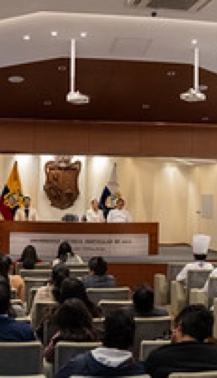 Investidura de estudiantes de primer ciclo de la carrera de Gastronomía UTPL Investidura de estudiantes de primer ciclo de la carrera de Gastronomía UTPL