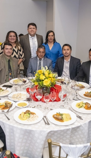 Navidad UTPL 2025 | Cena de Líderes Universitarios Navidad UTPL 2025 | Cena de Líderes Universitarios