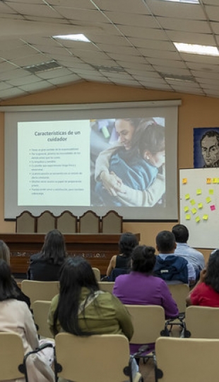 Taller "Cuidar con equilibrio: herramientas prácticas y emocionales para familiares y profesionales que cuidan a personas con discapacidad”