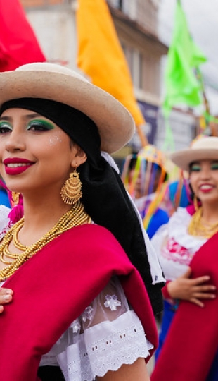 Homenaje a los Yachaks en la Chakana. Inti Raymi de las universidades y diversidades 2025 Homenaje a los Yachaks en la Chakana. Inti Raymi de las universidades y diversidades 2025