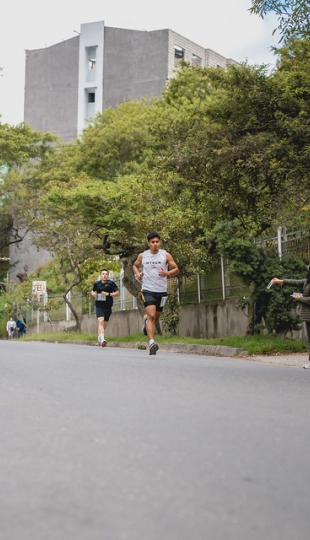Carrera 5K Pasos Solidarios 2025