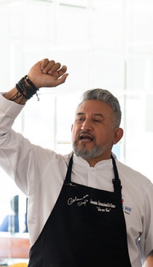 Aldea Global Gastronómica: Innovación en Equipos e Instalaciones de Restauración con el Mgtr. Fabián de Jesús Castañeda Orozco, de la Universidad ECCI – Colombia Aldea Global Gastronómica: Innovación en Equipos e Instalaciones de Restauración con el Mgtr. Fabián de Jesús Castañeda Orozco, de la Universidad ECCI – Colombia