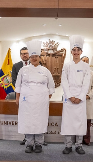 Investidura de estudiantes de primer ciclo de la carrera de Gastronomía UTPL