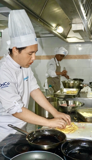 GastroLab:  UTPL Innovación en Servicio