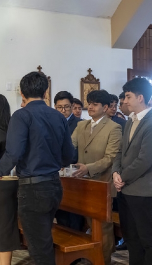 Imposición de mandiles | Carrera de Bioquímica y Farmacia