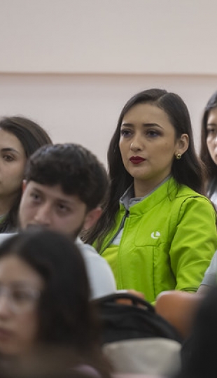 Conferencia Magistral “Del dato al impacto: la materia prima de la economía del siglo XXI”.