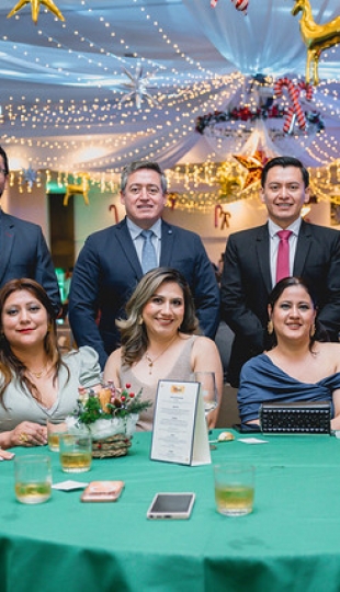 Cenas de navideñas UTPL 2025