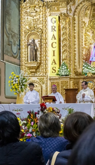 Misa Institucional en honor a la Virgen de El Cisne Misa Institucional en honor a la Virgen de El Cisne