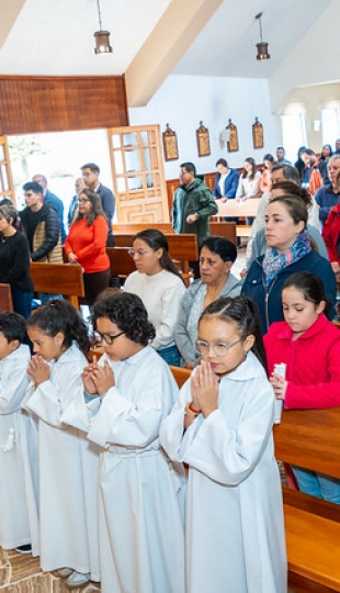 Misa en honor al 66.º Aniversario del Instituto Id de Cristo Redentor Misa en honor al 66.º Aniversario del Instituto Id de Cristo Redentor