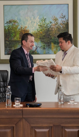 UTPL certificada Establecimiento 100% Libre de Humo UTPL certificada Establecimiento 100% Libre de Humo