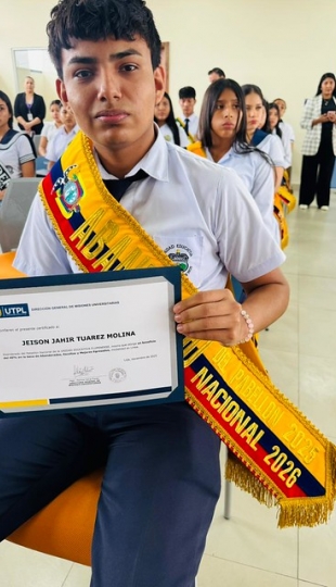 Entrega de Becas UTPL a estudiantes Abanderados | Quevedo