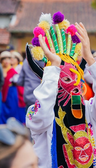 Homenaje a los Yachaks en la Chakana. Inti Raymi de las universidades y diversidades 2025 Homenaje a los Yachaks en la Chakana. Inti Raymi de las universidades y diversidades 2025