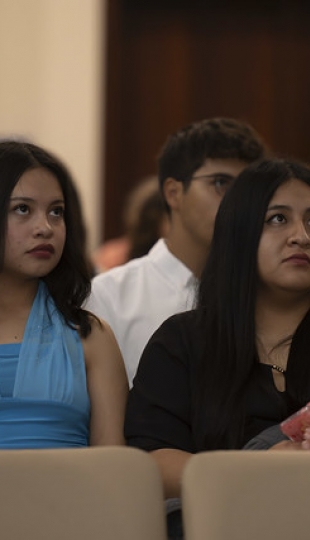 Imposición de Insignias – Carrera de Medicina