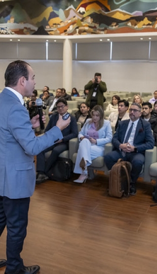 Política exterior y cooperación internacional con Viceministro de Cancillería Política exterior y cooperación internacional con Viceministro de Cancillería