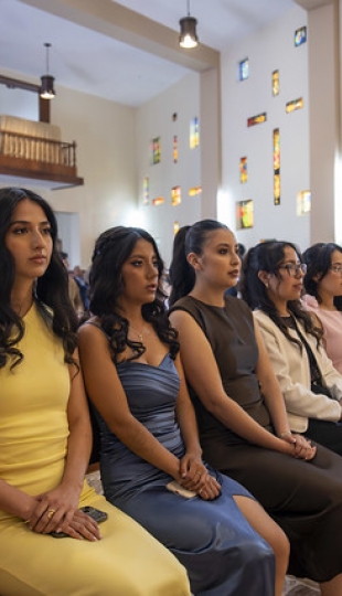 Imposición de Insignias – Carrera de Medicina