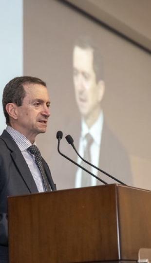 Simposio de Obesidad: Retos y Perspectivas en la Atención Integral Simposio de Obesidad: Retos y Perspectivas en la Atención Integral