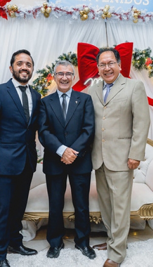 Cenas de navideñas UTPL 2025