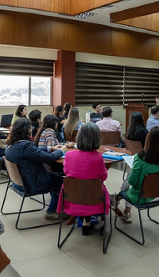 Masterclass “Respira, proyecta y conecta: el arte de hablar para la radio”