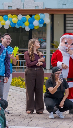 Navidad UTPL 2025 | Agasajo navideño Escuela IV Centenario