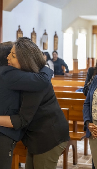 Reconocimiento a una trayectoria de servicio y legado institucional UTPL Reconocimiento a una trayectoria de servicio y legado institucional UTPL