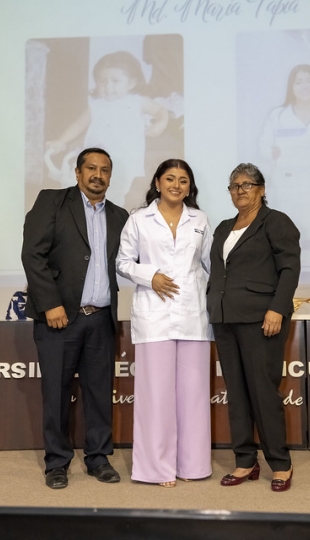 Ceremonia de Imposición de Mandiles – Medicina UTPL Ceremonia de Imposición de Mandiles – Medicina UTPL