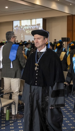 Sesión Solemne Honoris Causa | Dr. Adrián Escudero Sesión Solemne Honoris Causa | Dr. Adrián Escudero