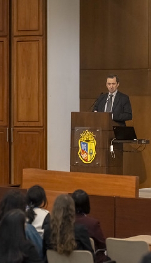 Simposio de Obesidad: Retos y Perspectivas en la Atención Integral