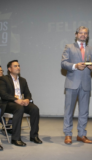 UTPL recibe dos premios en la V Entrega de premios Ei. UTPL recibe dos premios en la V Entrega de premios Ei.