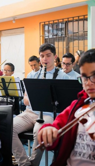 Primer encuentro de SINFIN UTPL y la Academia de música de Sol a Sol de Guayaquil