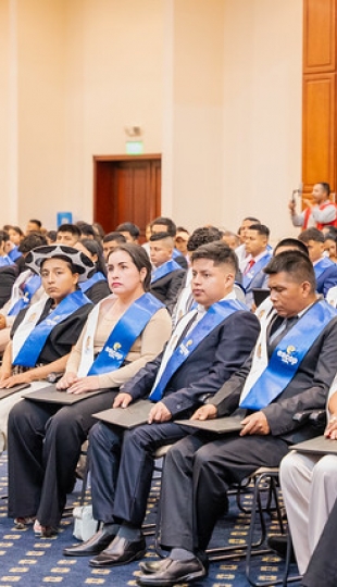Décimo Quinta Promoción de Graduados ESCOP UTPL Décimo Quinta Promoción de Graduados ESCOP UTPL