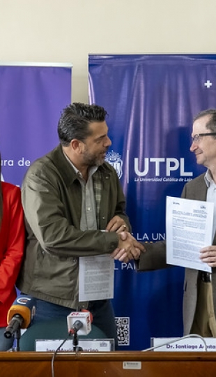 Firma de Convenio Específico de Cooperación Interinstitucional para adjudicación de becas y aplicación de descuentos entre el Gobierno Provincial de Loja y la Universidad Técnica Particular de Loja.