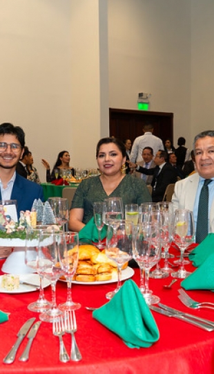 Cenas Navideñas UTPL 2025