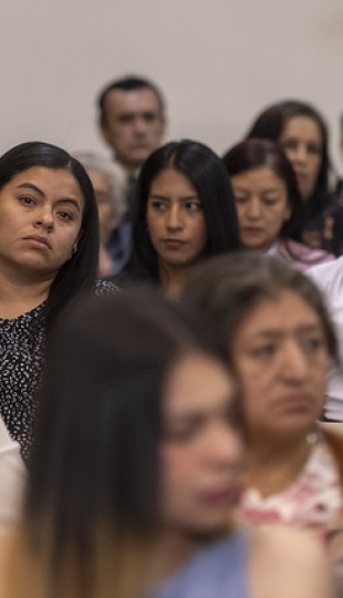 Imposición de mandiles a estudiantes de Fisioterapia
