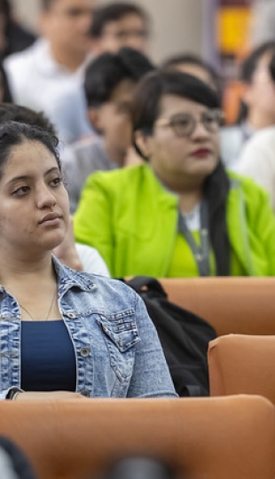 Conferencia Magistral “Del dato al impacto: la materia prima de la economía del siglo XXI”.